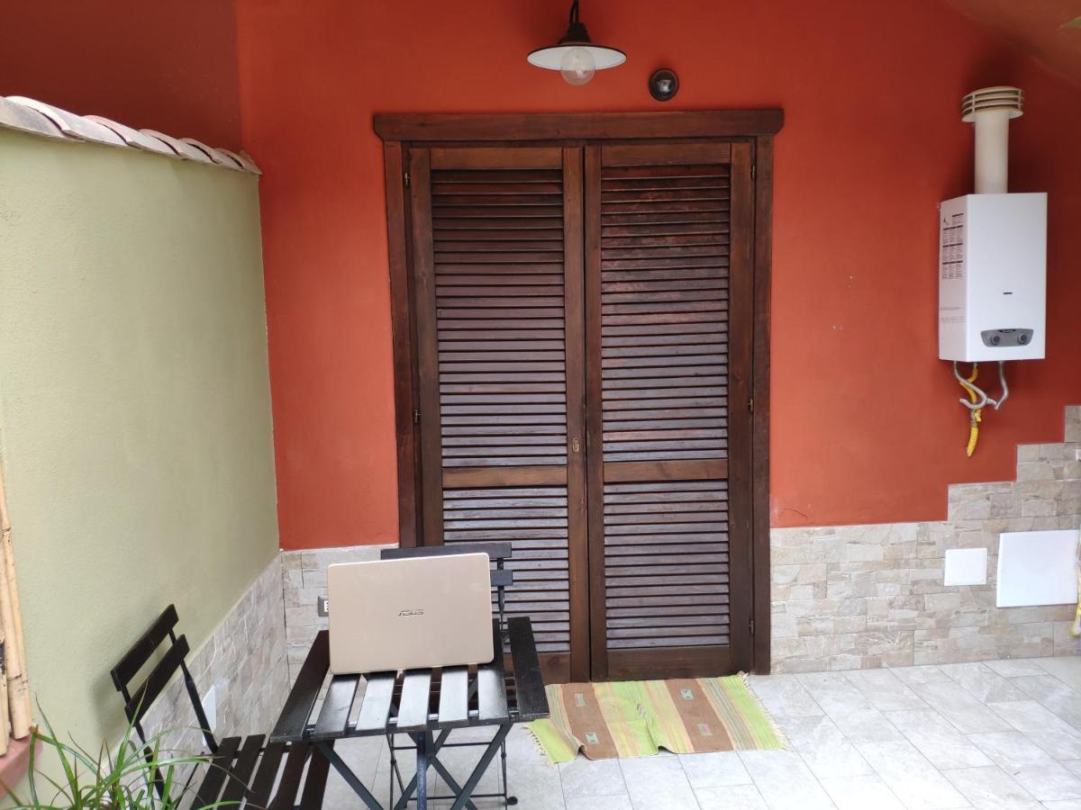 La Casa Dei Poeti Villa Villasimius Exterior foto